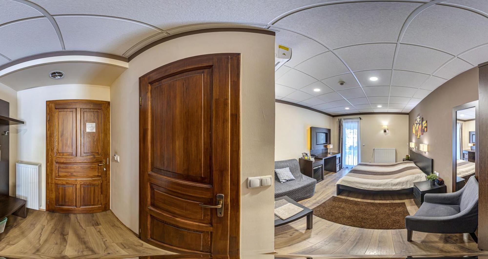 Napraforgo Wellness Haz Es Panzio Bed & Breakfast Pecs Bagian luar foto