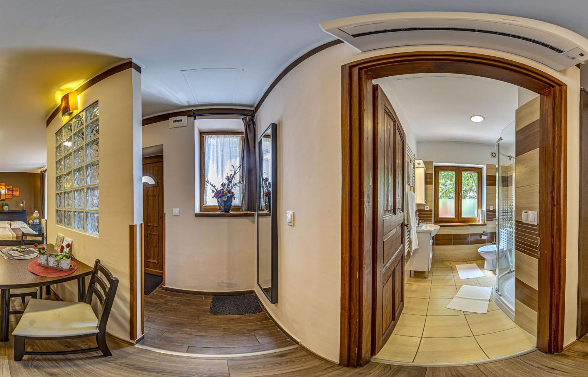 Napraforgo Wellness Haz Es Panzio Bed & Breakfast Pecs Bagian luar foto